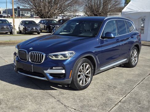 Used 2018 BMW X3 xDrive30i w/ Executive Package image 2