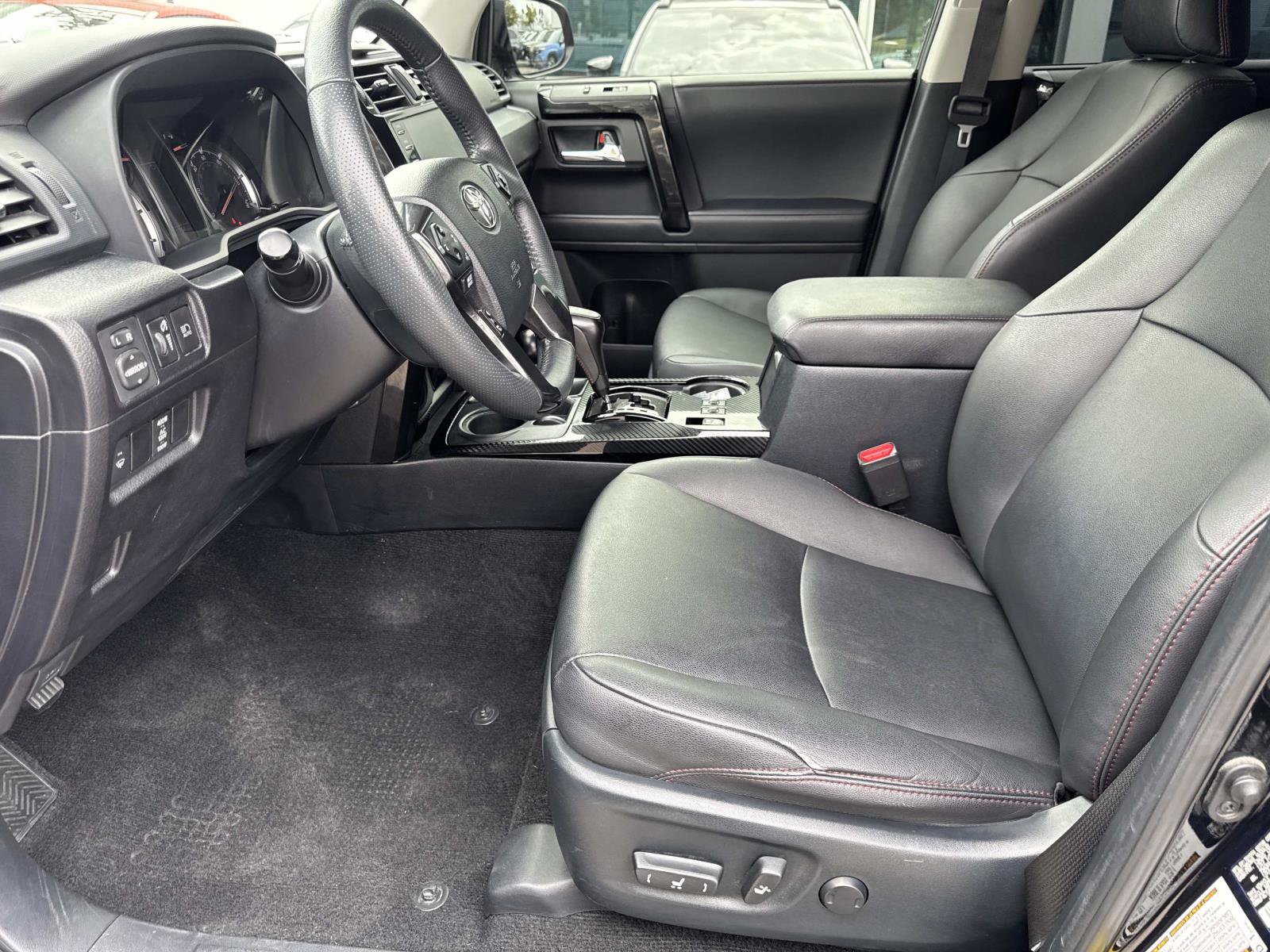 Used 2021 Toyota 4Runner Venture AWD/4WD image 17