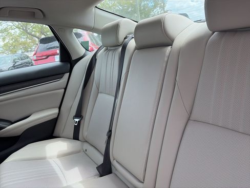Certified 2021 Honda Accord EX-L image 9