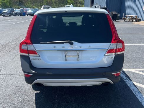 Used 2015 Volvo XC70 T5 Premier FWD image 5