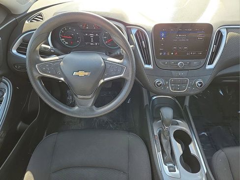 Used 2023 Chevrolet Malibu LT image 17