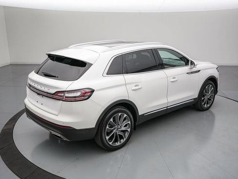 Used 2023 Lincoln Nautilus Reserve w/ Equipment Group 201A FWD image 4
