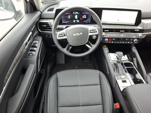 New 2025 Kia Telluride EX w/ EX Captain's Chair Package image 8