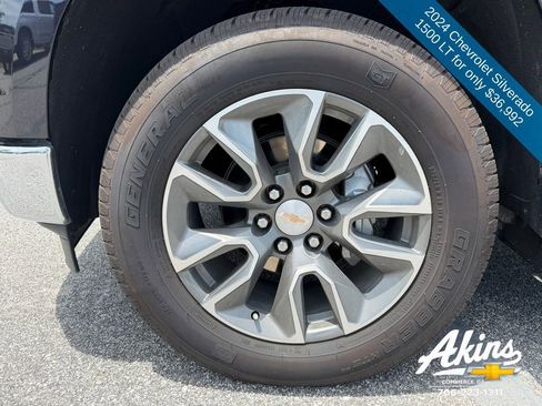 Used 2024 Chevrolet Silverado 1500 LT AWD/4WD image 12
