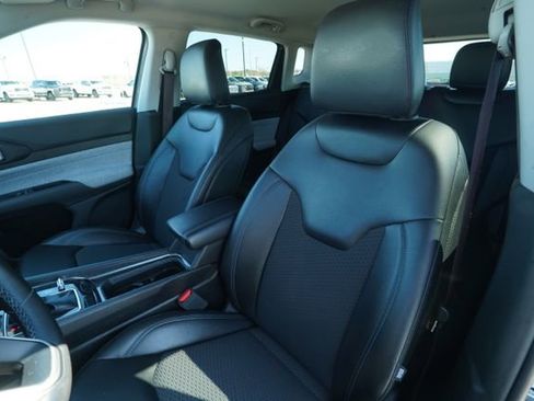 Used 2022 Jeep Compass Latitude w/ Convenience Group image 35