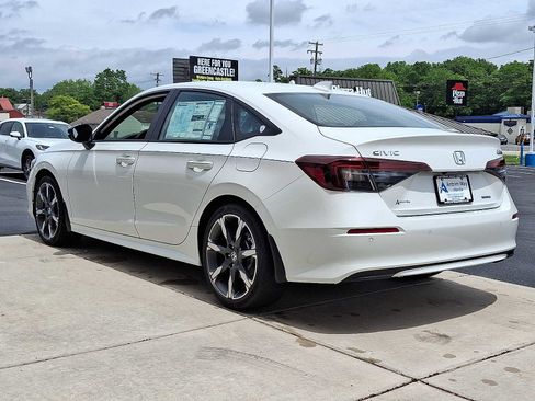 New 2025 Honda Civic Sport Touring image 3