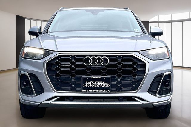 Certified 2023 Audi Q5 2.0T Premium Plus w/ Premium Plus Package AWD/4WD image 2