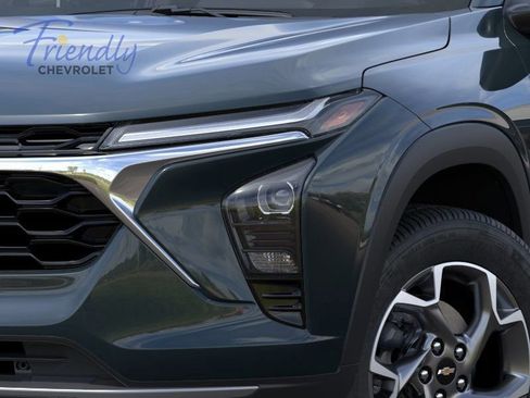 New 2026 Chevrolet Trax LT w/ LT Convenience Package FWD image 11