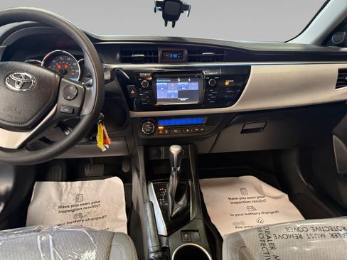 Used 2016 Toyota Corolla LE image 10