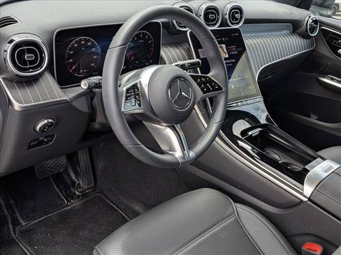 Certified 2026 Mercedes-Benz GLC 300 image 9