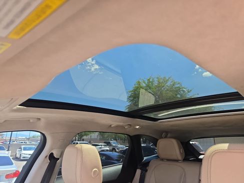 Used 2020 Jaguar F-PACE Prestige AWD/4WD image 19