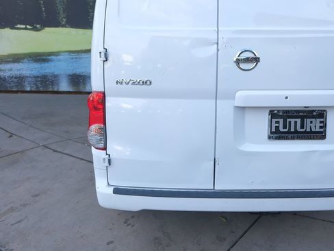 Used 2019 Nissan NV200 SV w/ Navigation Package image 28