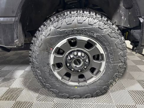 Used 2023 Ford F250 Lariat w/ Lariat Ultimate Package image 9