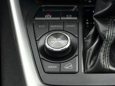 Used 2021 Toyota RAV4 Limited AWD/4WD image 41