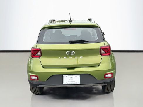 Used 2023 Hyundai Venue SEL image 6