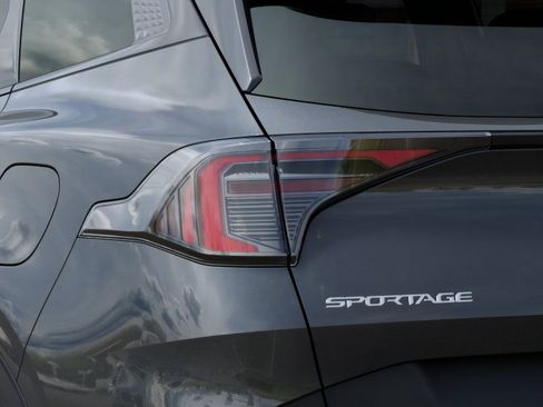 New 2026 Kia Sportage S image 11