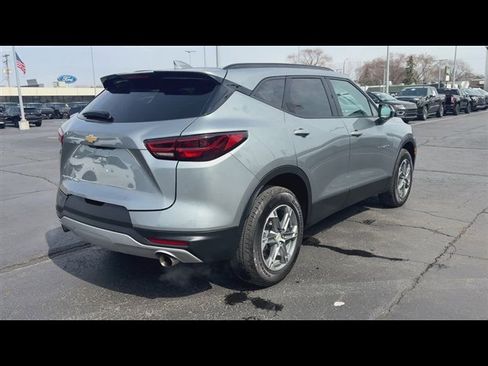 Used 2023 Chevrolet Blazer LT w/ Convenience Package image 8