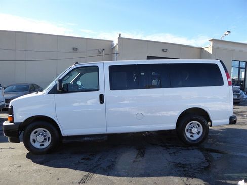 Used 2017 Chevrolet Express 2500 LS image 4