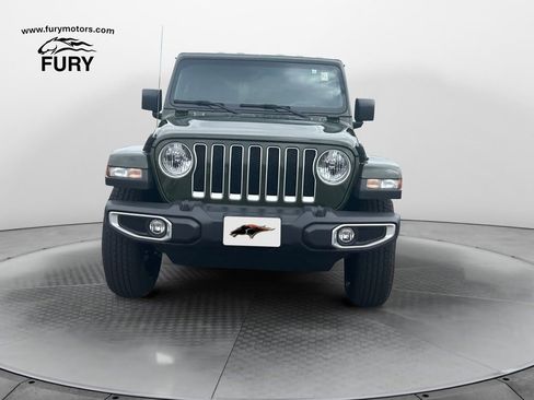 Used 2023 Jeep Wrangler Unlimited Sahara w/ Cold Weather Group AWD/4WD image 8