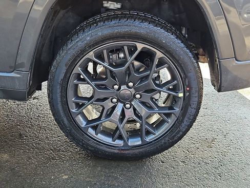 New 2026 Jeep Grand Cherokee Summit w/ Obsidian Package AWD/4WD image 9