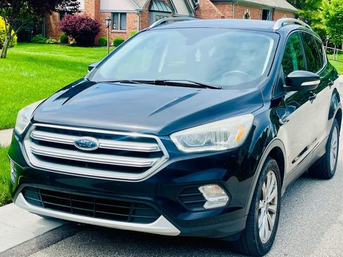 Used 2017 Ford Escape Titanium AWD/4WD image 1