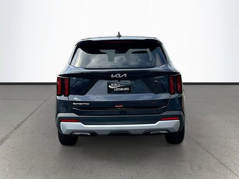 New 2026 Kia Sorento LX FWD image 6