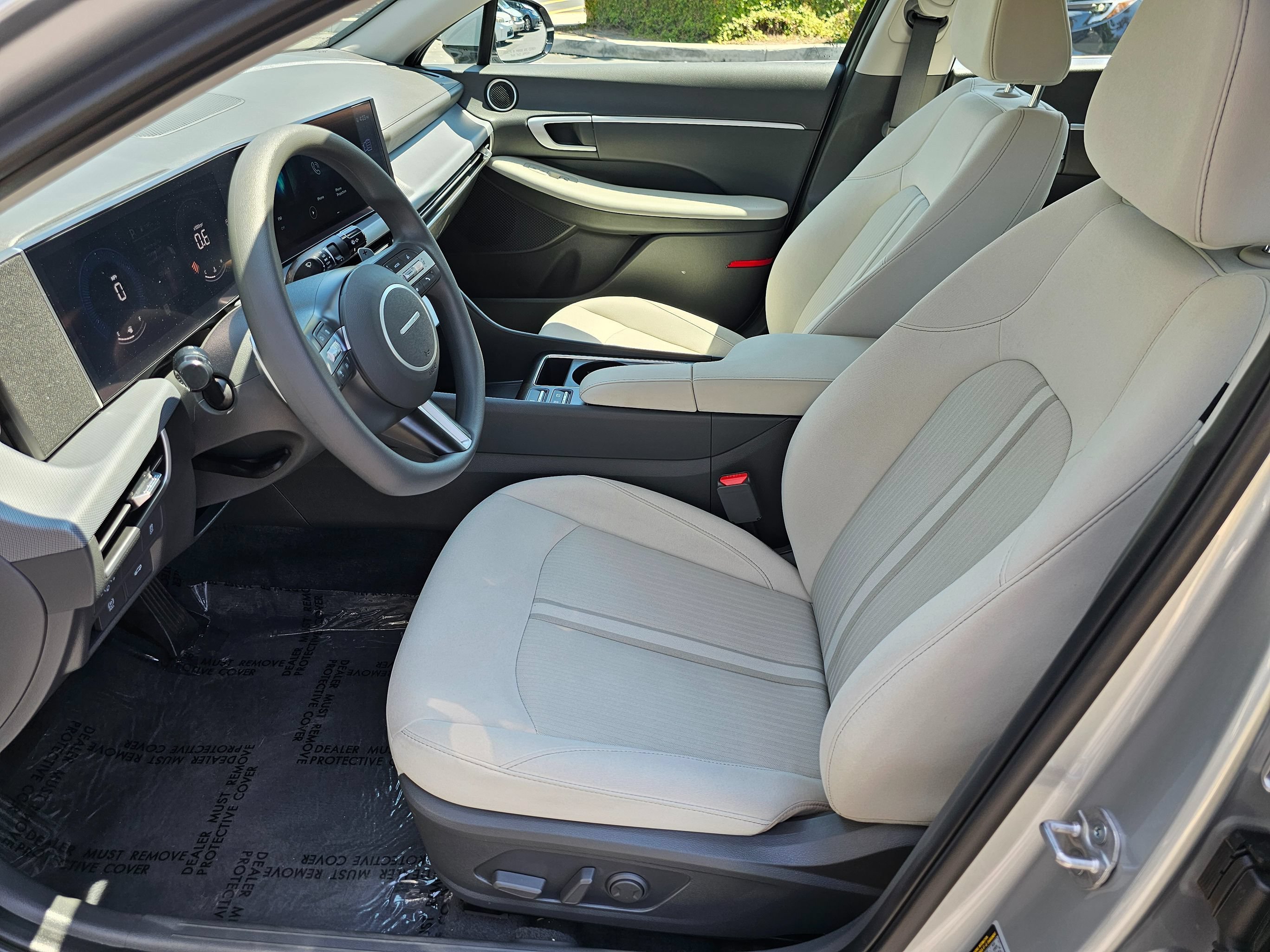 Used 2025 Hyundai Sonata SEL FWD image 13