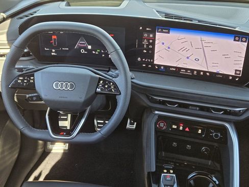 New 2025 Audi SQ5 Premium Plus image 31