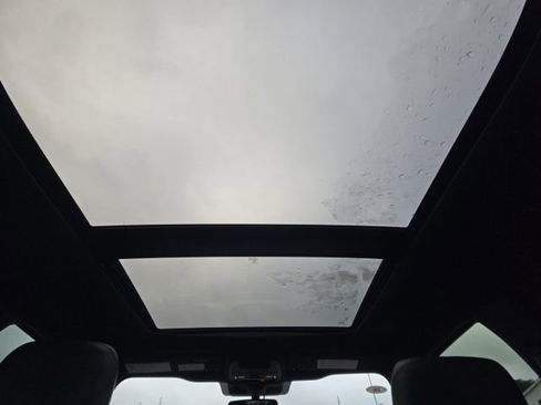 Used 2026 Ford F250 Platinum w/ Tremor Off-Road Package image 44