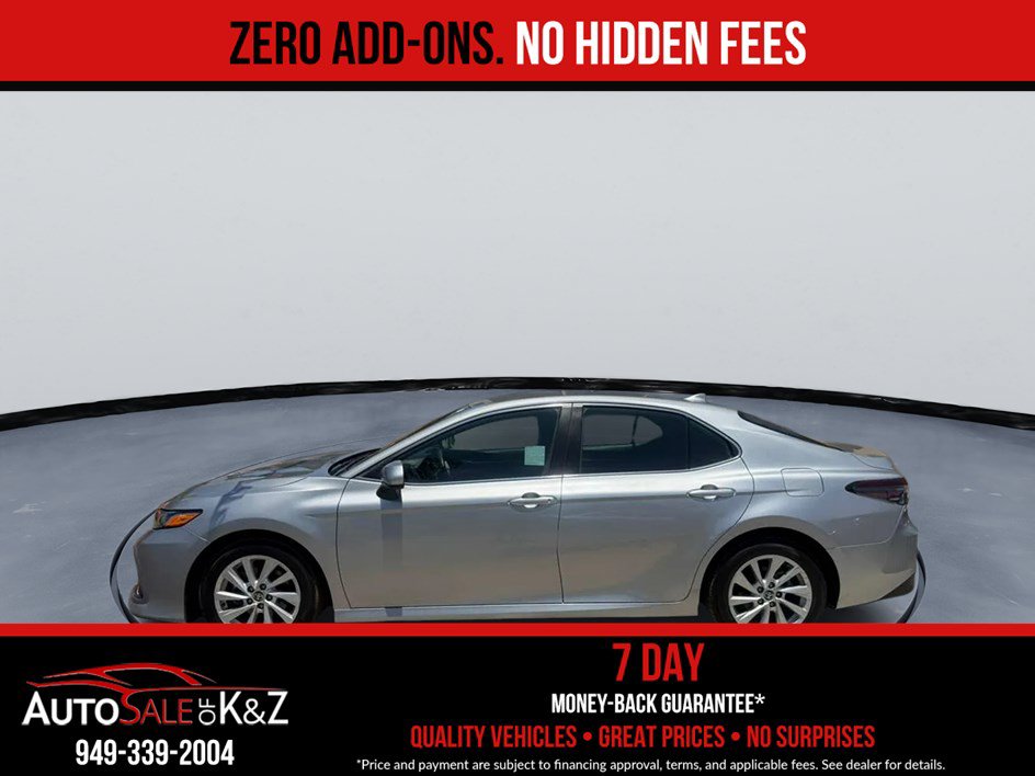 Used 2021 Toyota Camry LE FWD image 3