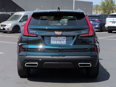 Used 2025 Cadillac XT4 Premium Luxury w/ Technology Package FWD image 9