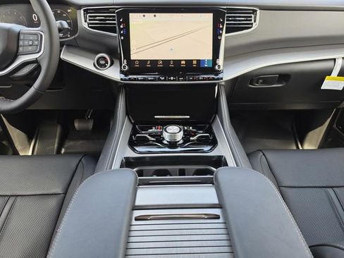New 2026 Jeep Grand Wagoneer Limited AWD/4WD image 18
