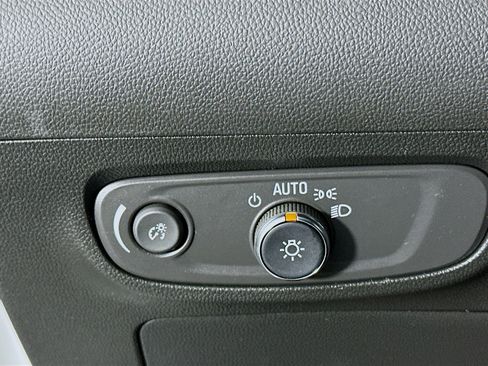 Used 2024 Buick Encore GX Sport Touring w/ Comfort Package image 17