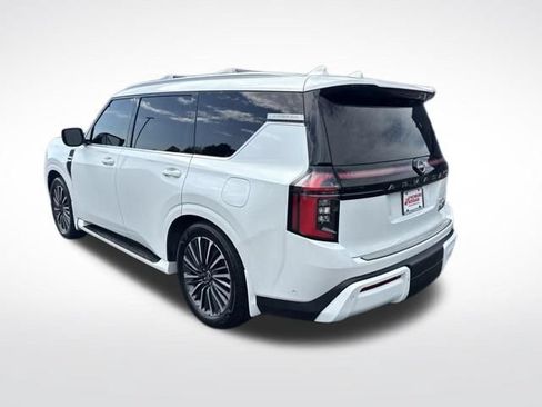 Used 2025 Nissan Armada Platinum Reserve AWD/4WD image 5
