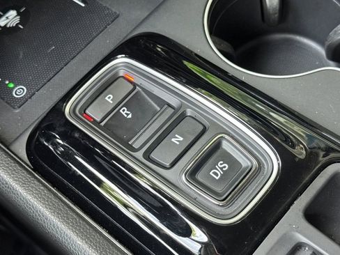 Certified 2025 Honda Pilot EX-L image 22