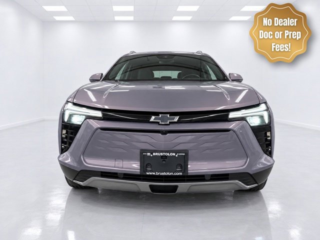 Used 2025 Chevrolet Blazer EV LT AWD/4WD image 2