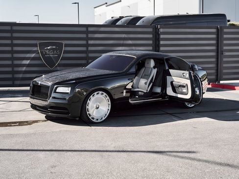 Used 2015 Rolls-Royce Wraith image 16