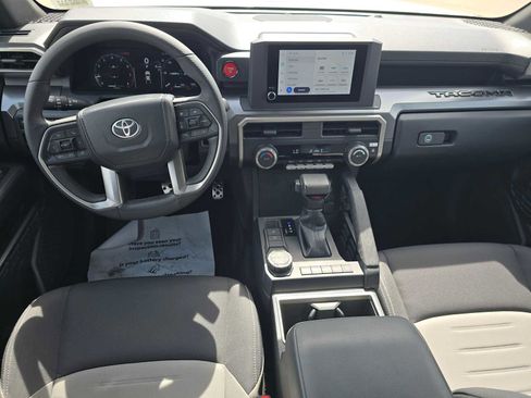 Used 2024 Toyota Tacoma TRD Sport RWD image 18
