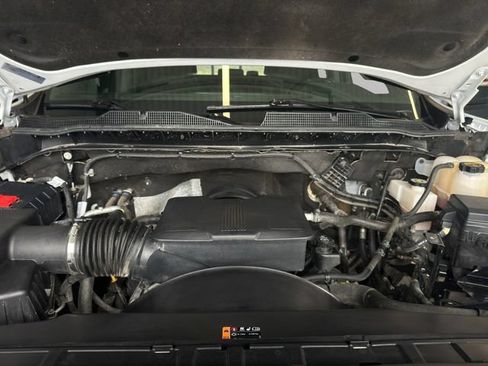 Used 2024 Chevrolet Silverado 2500 LT AWD/4WD image 19