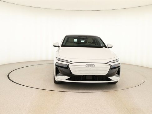 New 2025 Audi A6 e-tron Premium image 11