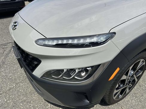 Used 2023 Hyundai Kona Limited AWD/4WD image 9