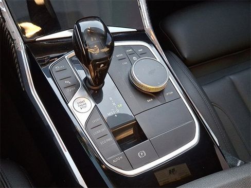 Used 2019 BMW 330i xDrive Sedan w/ Convenience Package image 16