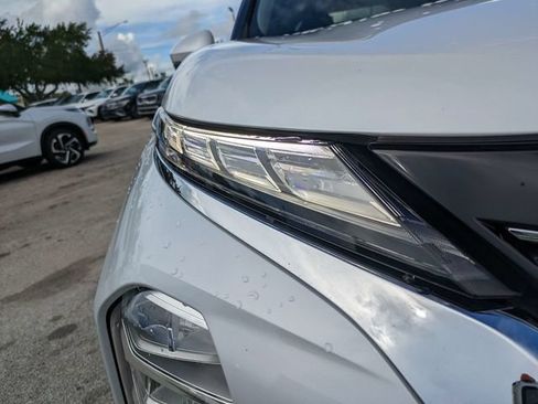 Used 2024 Mitsubishi Outlander SE FWD image 10
