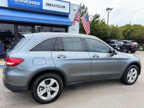 Used 2016 Mercedes-Benz GLC 300 4MATIC w/ Multimedia Package image 8