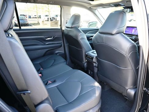 New 2026 Toyota Grand Highlander XLE AWD/4WD image 17