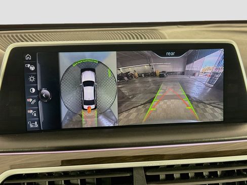Used 2017 BMW 750i xDrive AWD/4WD image 19