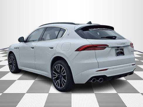 Certified 2025 Maserati Grecale Modena AWD/4WD image 9
