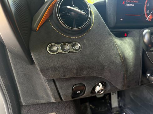 Used 2019 McLaren 720S Performance image 24