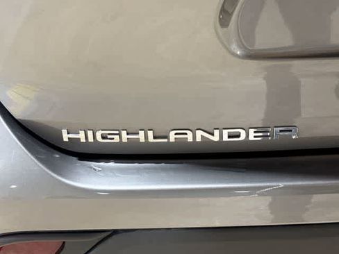 Used 2026 Toyota Highlander XLE AWD/4WD image 27