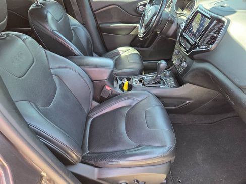 Used 2020 Jeep Cherokee Limited AWD/4WD image 16